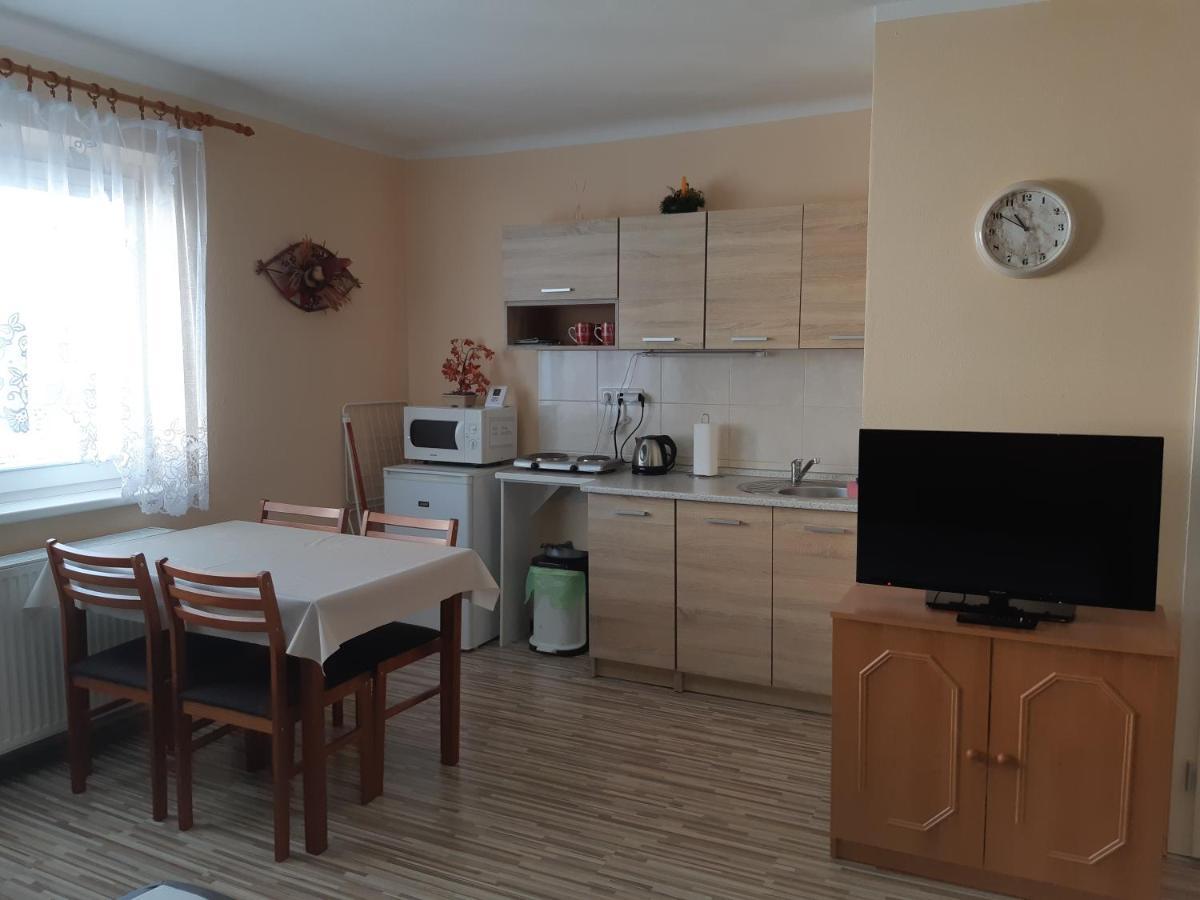 Ubytovanie V Sukromi Turčianske Teplice Exteriér fotografie