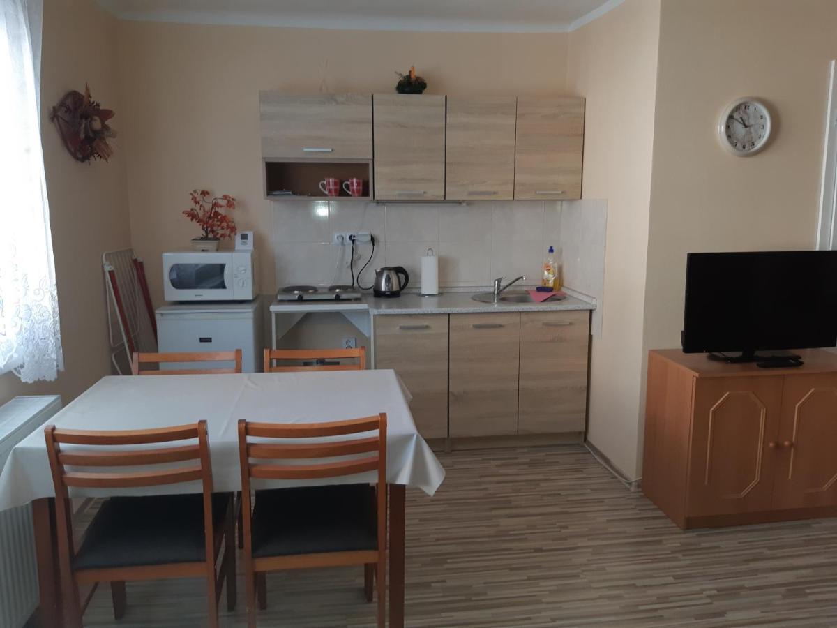 Ubytovanie V Sukromi Turčianske Teplice Exteriér fotografie
