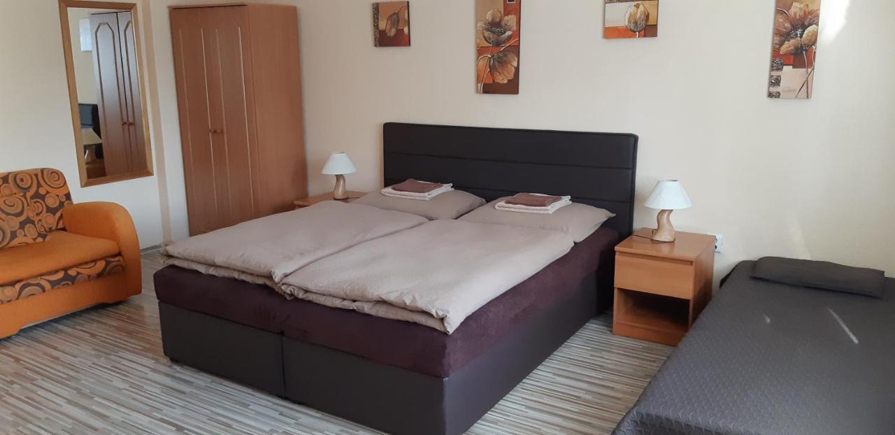 Ubytovanie V Sukromi Turčianske Teplice Exteriér fotografie